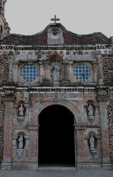 Santo Tomás, façade - Santo Tomás Ajusco, México