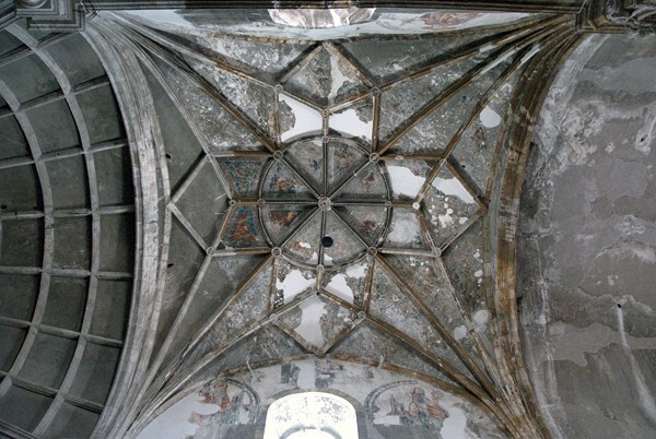 Nave, ribbed vaulting - Nave, sotocoro & refectory