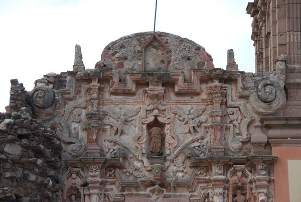 San Matías, façade, upper tier & gable - Pinos, Zacatecas