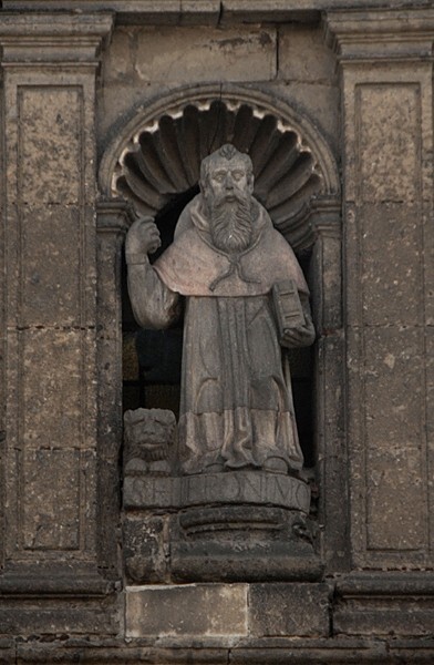 Façade, second story sculpture niche, St. Jerome - San Jerónimo