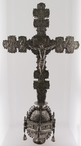 Processional Cross, forged silver, ca. 1557 by Martín de Mendiola - Museo Franz Meyer (ex-convento de San Juan de Dios)