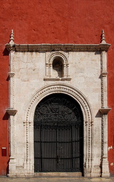 San Juan de Dios, lateral portal alfiz - Mérida, Yucatán