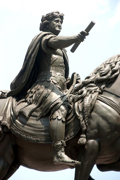México, D.F., 'El Caballito', King Charles IV - Neoclassicism: Spain's Last Bid