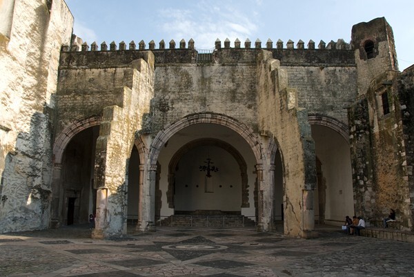 Capilla abierta - La Asunción de Nuestra Señora (Catedral), façade, porciúncula door, capilla abierta, cloister
