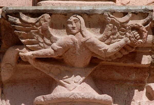 San Juan Bautista, façade portal, pillar capital (right) - Victoria, Guanajuato