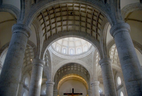 San Ildefonso, nave with domical vaults - San Ildefonso (Catedral)