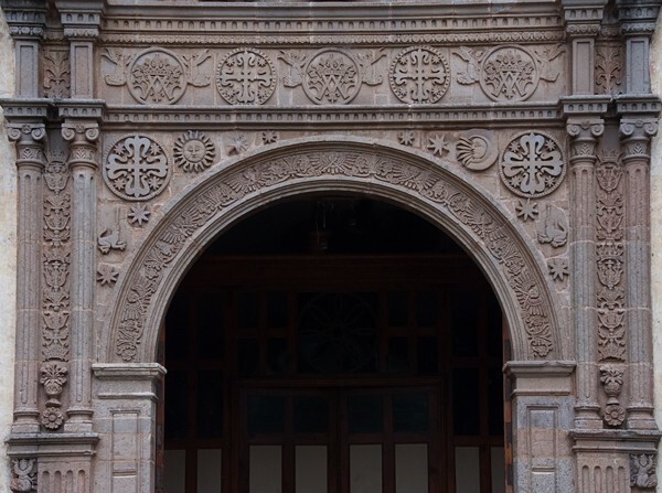 Façade portal - Façade, nave & sanctuary