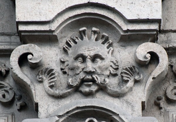 Casa del Mayorazgo de los López Peralta, portal relief detail - Centro