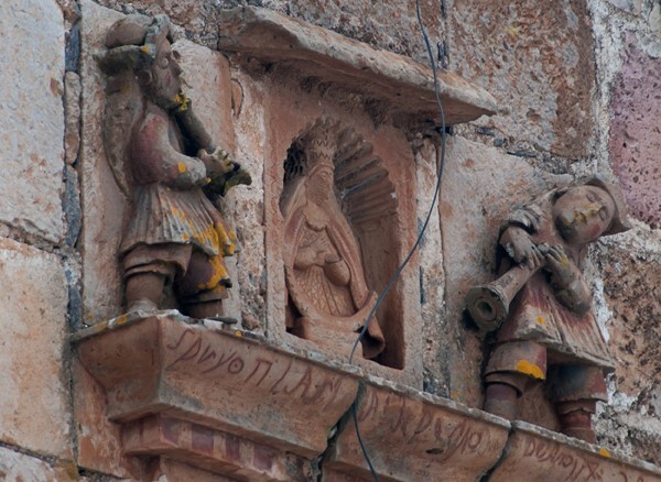 Santa María, exterior nave window relief - Santa María de la Paz, Zacatecas