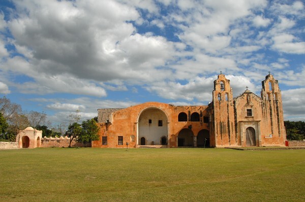 San Miguel Arcángel, capilla abierta & church façade - Maní, San Miguel Arcángel