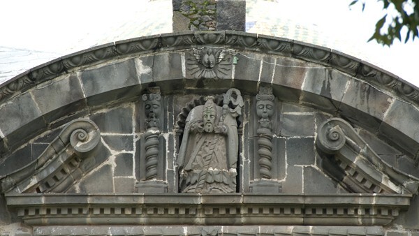 San Dionisio, façade gable - Yauhquemehcan, Tlaxcala