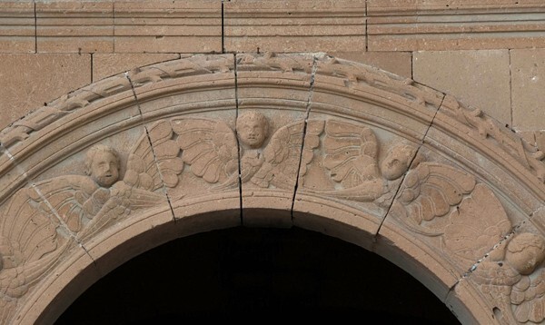 Santiago, façade, main portal, archivolt voussoirs - Atotonilco Tula, Hidalgo