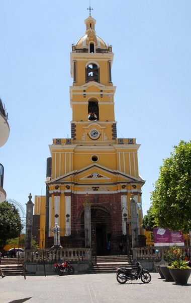 Nuestra Señora del Sagrario, façade & bell-tower - Tamazula de Gordiano, Jalisco