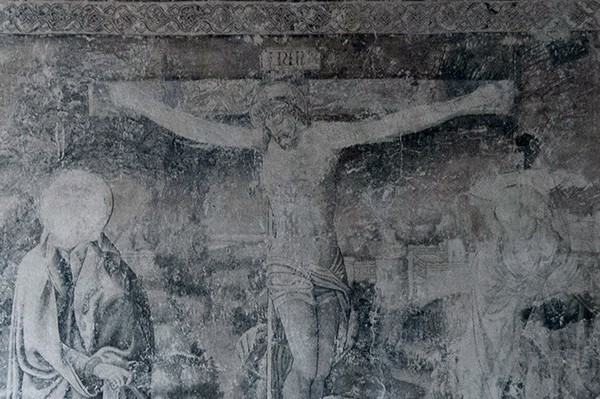 Sala de profundis, S wall mural, Crucifixion - San Andrés, grisaille murals: baptistry, sala profundis & refectory