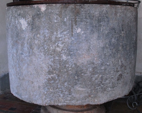 Hacienda Chichén, San Isidro chapel, baptismal font - Piste, Yucatán