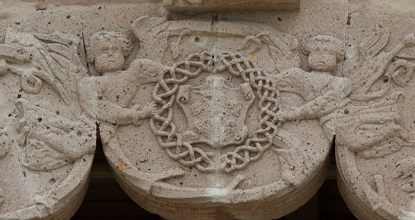 Central roundel - San Francisco, capilla abierta