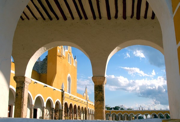 North atrio arcade - San Antonio de Padua