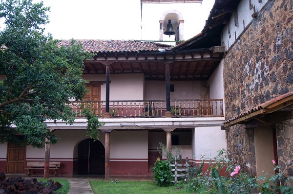 San Francisco, patio - Uricho, Michoacán