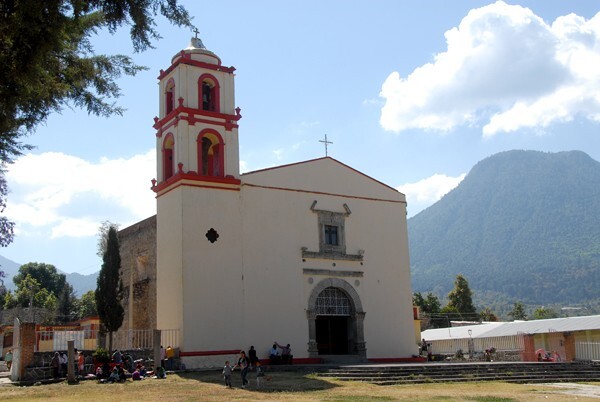 Nicolás Romero, Michoacán, San Andrés, façade - Nicolás Romero (once San Pedro Azcapotzaltongo)