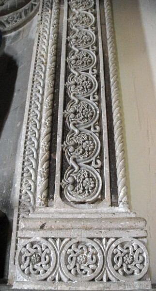 Santiago Apóstol, chancel arch detail (right) - Uruapan, Michoacán