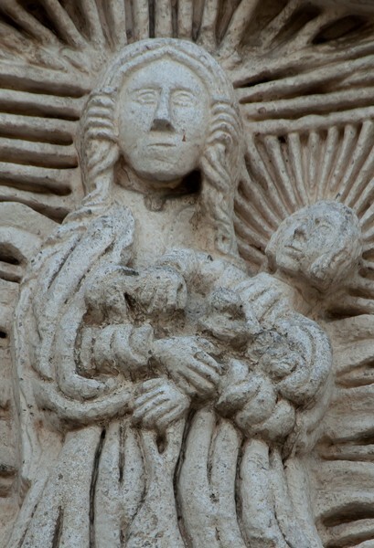 La Asunción, façade, central relief, Coronation of the Virgin, detail - Santa María Nonoalco