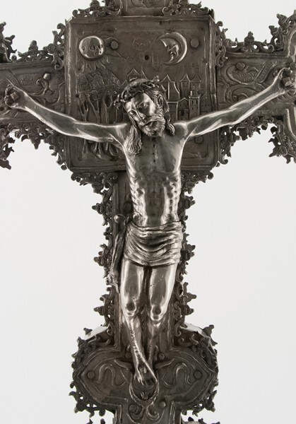 Processional Cross, forged silver by Martín de Mendiola, Crucifixion - Museo Franz Meyer (ex-convento de San Juan de Dios)