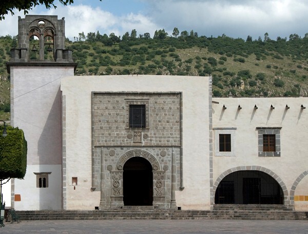 Façade, bell-tower & portería - Hospital Real de los Naturales