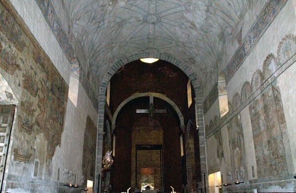 Nave & chancel - Nuestra Señora de La Asunción (Catedral), nave & murals
