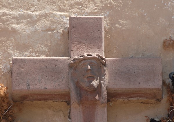 Façade wall cross - Santa Cruz