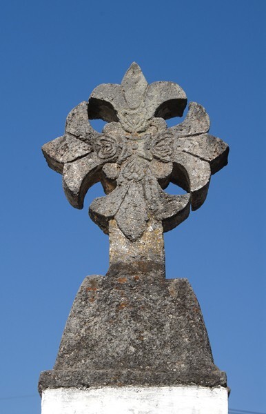 San Felipe, atrial cross, stump finial - San Felipe de los Alzati, Michoacán