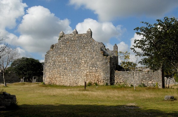 Capilla abierta, apse - Dzibilchaltún, Yucatán