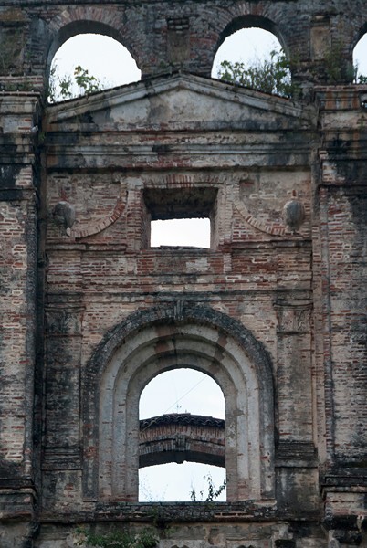 Santo Domingo, façade, choir loft window & espadaña - Tecpatán (ruins), Chiapas