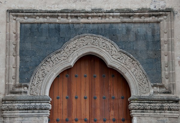 Porciúncula portal, alfz & archivolt - La Asunción de Nuestra Señora, façade, porciúncula portal, capilla abierta, nave & cloister