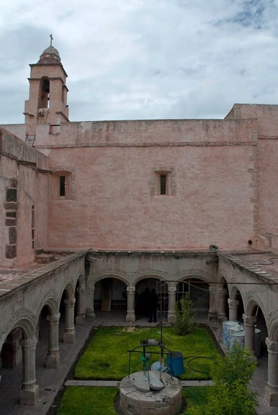 Cloister - San Francisco, façade, roof cross, cloister