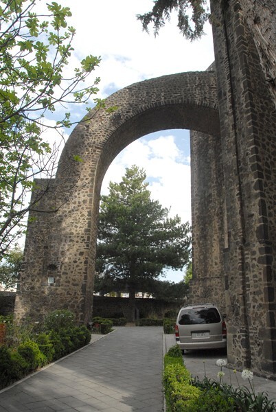 La Asunción, apse flying buttress - Milpa Alta