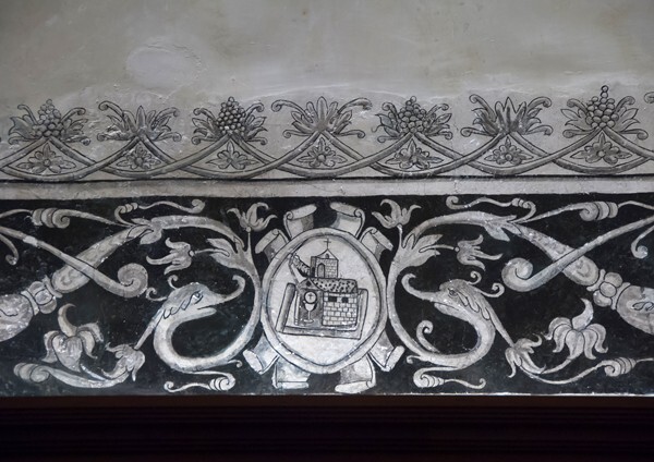 Burgoa Library, portal mural frieze - Convento