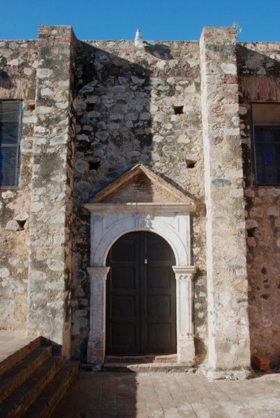 Nuestra Señora de Balvanera, N portal - La Aduana, Sonora