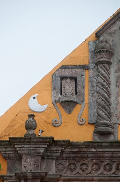 San Mateo, gable detail (left), moon - Chignautla, Puebla