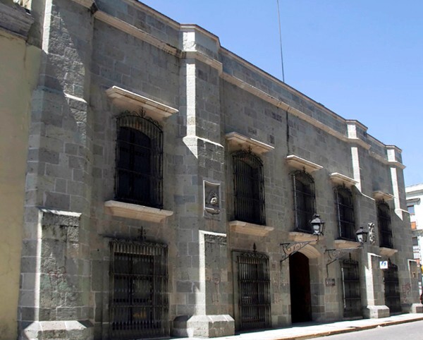 Façade - Colegio de las Doncellas de Nuestra Señora de la Presentación