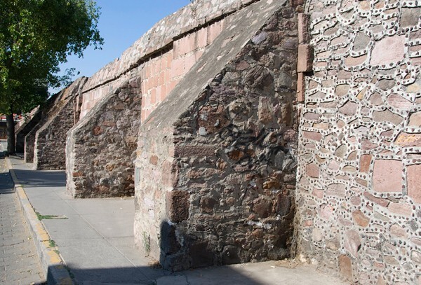 Atrial wall buttressing - San Antonio de Padua