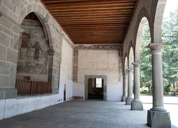 Portería & capilla abierta - San Miguel Arcángel