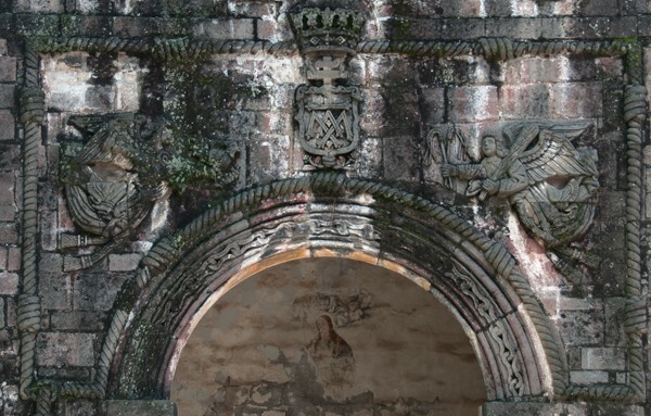 San Miguel Arcángel, SW posa chapel, N façade alfiz - San Miguel Arcángel, capilla posas