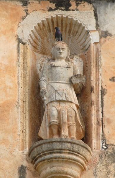 San Miguel Arcángel, façade, gable sculpture, St. Michael - Maní, San Miguel Arcángel