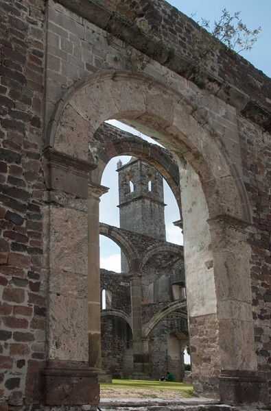 Porciúncula portal & bell-tower - Santiago Apóstol (ruins)
