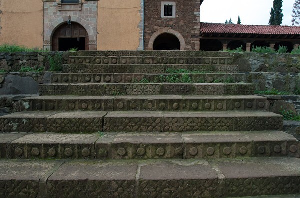 Santa María de Jesús, church steps - Santa María de Jesús