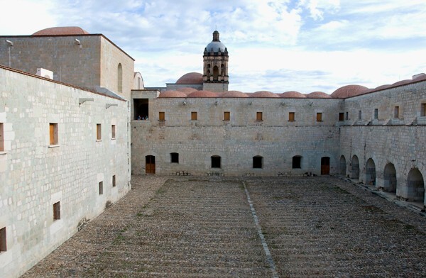 Convento patio - Convento