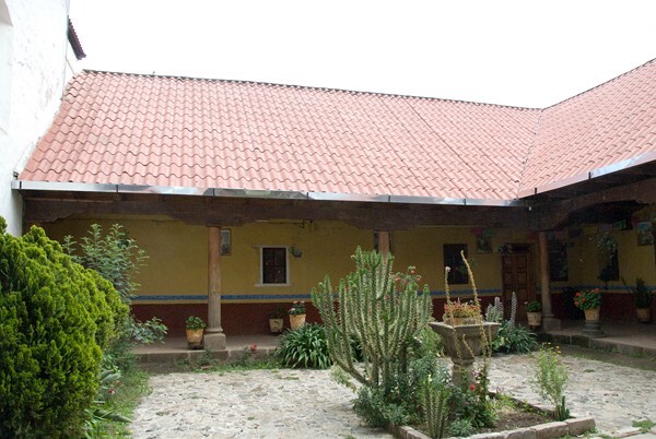 Patio - Santiago Apóstol