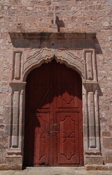 La Transfiguración de Christo, side door - La Transfiguración de Cristo
