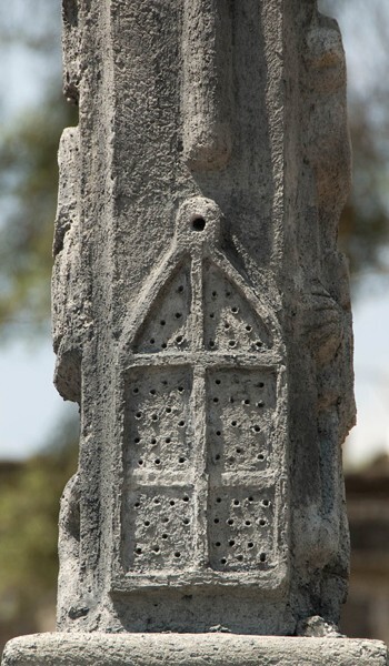 Back shaft detail, lantern - Atrial Cross
