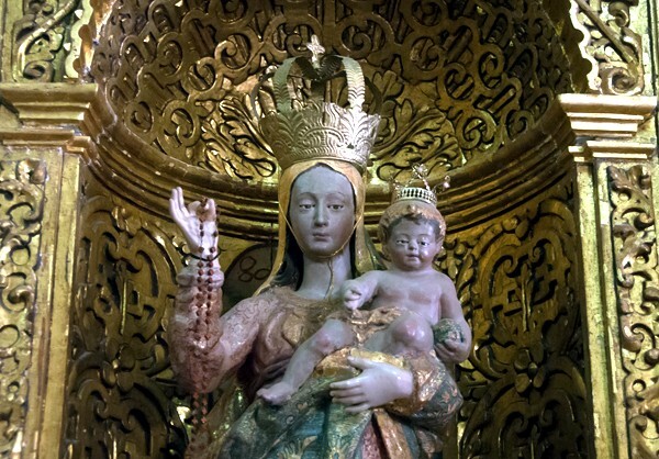 Nave El Rosario altar, Our Lady of the Rosary, detail - San Andrés